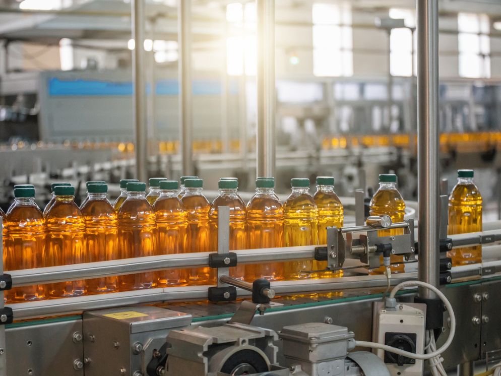 Getränkeproduktion PET Flaschen von riha WeserGold