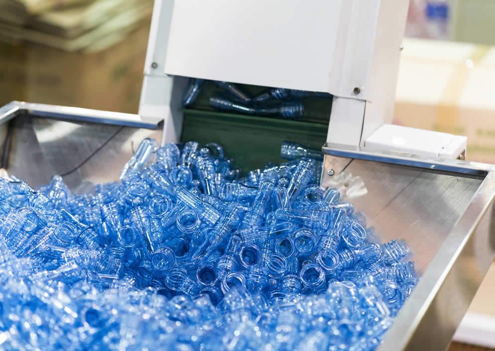 Rolinge für PET-Flaschen in Produktion